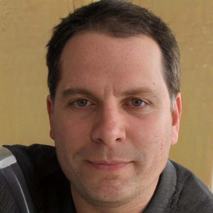 Portrait de Théophane Marchand, formateur en gestion budgétaire